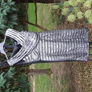 Xscape formal evening wear metallic grey dress size 10 QUIET LUXURY